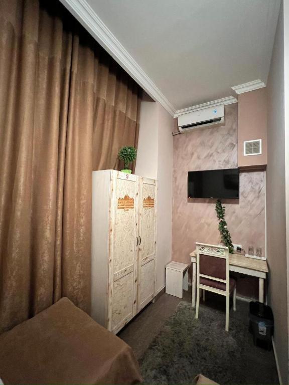 耶烈万 California Boutique酒店 外观 照片