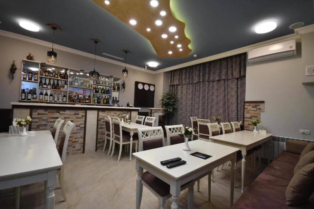 耶烈万 California Boutique酒店 外观 照片